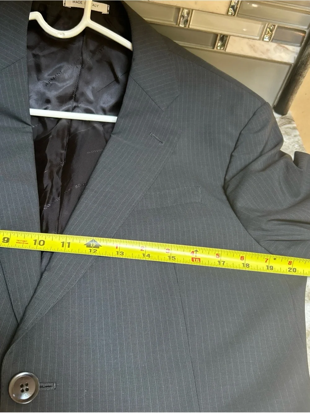 Giorgio Armani COLLEZION Charcoal Pinstripe Single Blazer Sz 40R 2 Button Italy